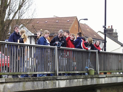 Photo: The YNU  group gather on the bridge to start collecting their water
